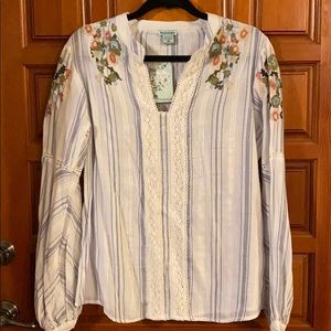 Floral embroidered top